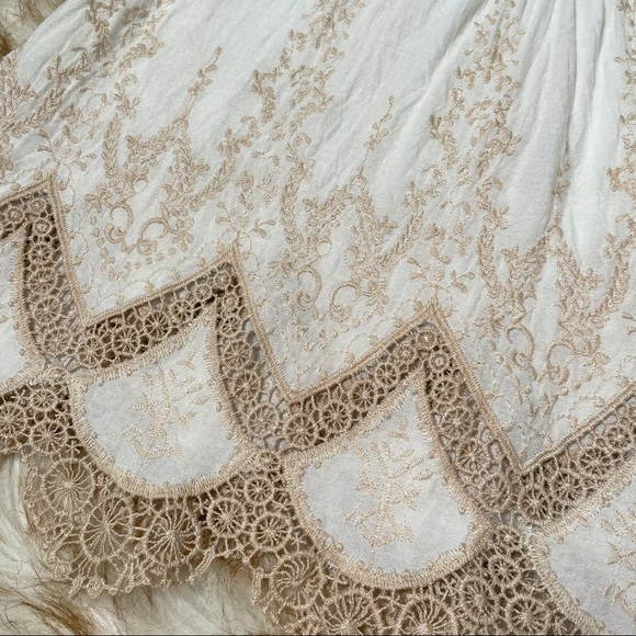 Altar’d State embroidered scallop hem top - Picture 7 of 8